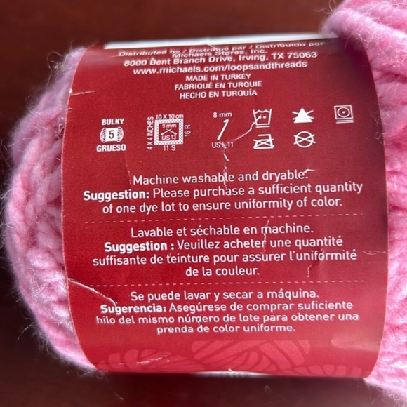 1 skein of pink bulky yarn - Think Pink - Picture 8 of 8
